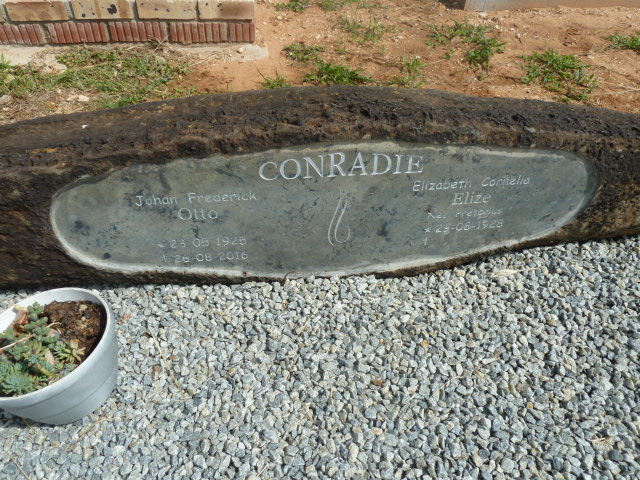 CONRADIE Johan Frederick Otto 1925-2016 & Elizabeth Cornelia PRETORIUS 1928-