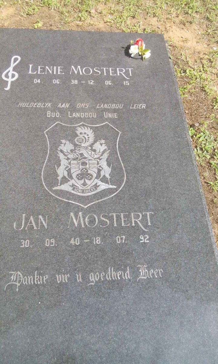 MOSTERT Jan 1940-1992 & Lenie 1938-2015