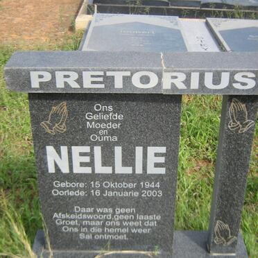 PRETORIUS Nellie 1944-2003
