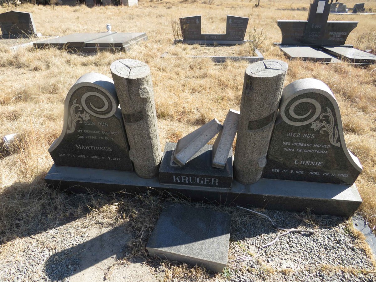 KRUGER Marthinus 1907-1972 & Connie 1912-2003