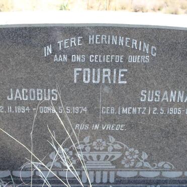 FOURIE Jacobus 1894-1974 &amp; Susanna MENTZ 1905-1973