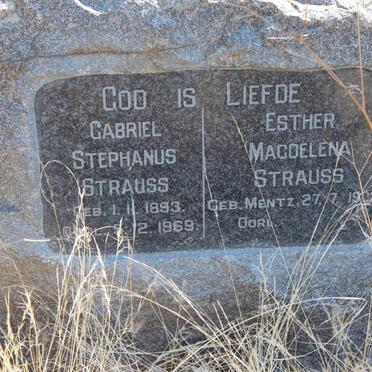 STRAUSS Gabriel Stephanus 1893-1969 &amp; Esther Magdelena MENTZ 1903-