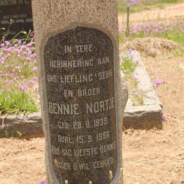 NORTJE Bennie 1939-1956