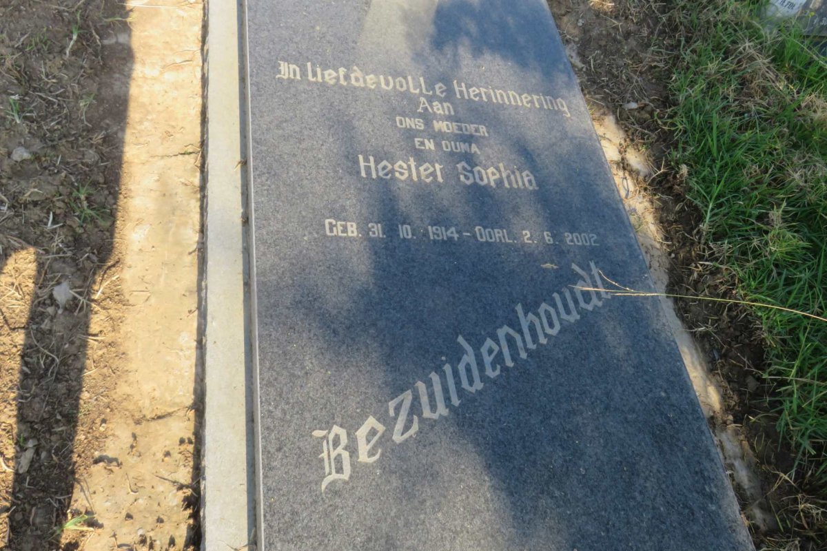 BEZUIDENHOUDT Hester Sophia 1914-2002