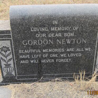 NEWTON Gordon