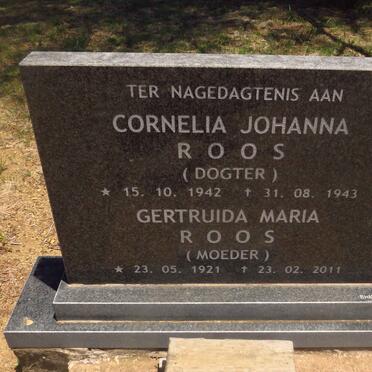 ROOS Gertruida Maria 1921-2011 :: ROOS Cornelia Johanna 1942-1943