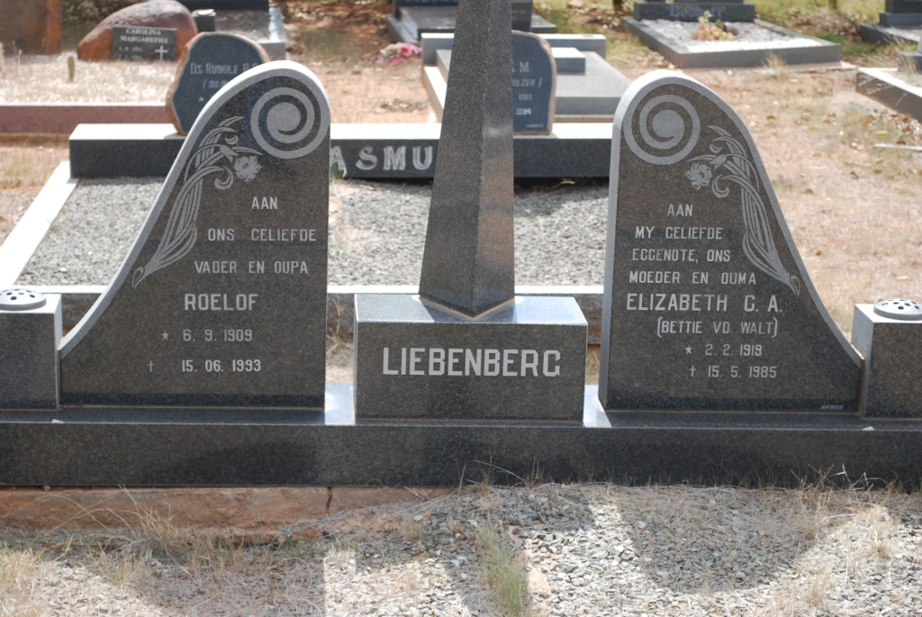 LIEBENBERG Roelof 1909-1993 & Elizabeth G.A. V.D. WALT 1919-1985