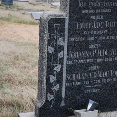 TOIT Emily J., du nee V.D.MERWE 1868-1903 :: DU TOIT Johanna P.M. 1892-1918 :: DU TOIT Schalkwyk v.d. M. 1895-1918
