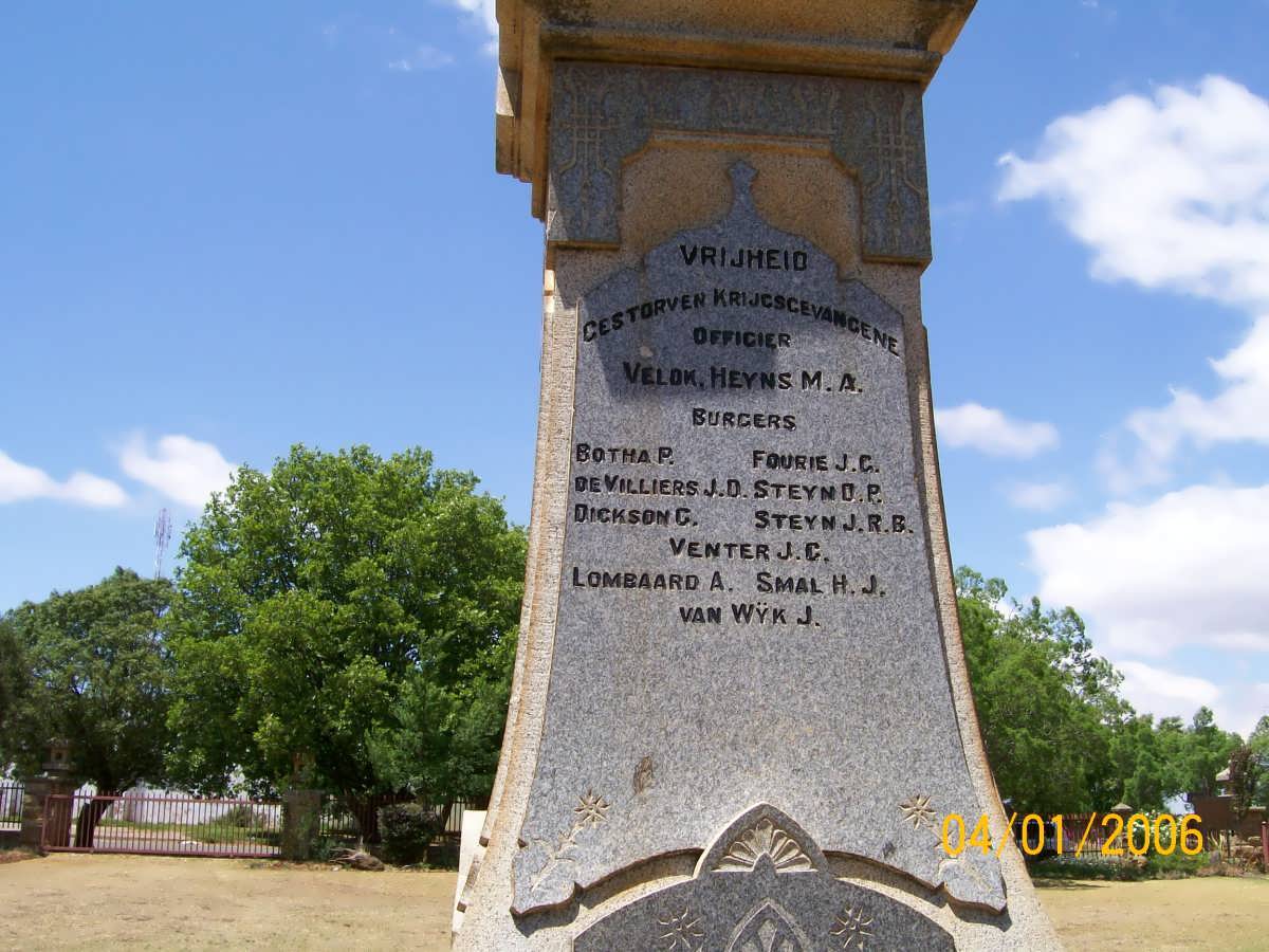 04. Memorial plaque / Gedenkplaat - Sterftes as krygsgevangenes