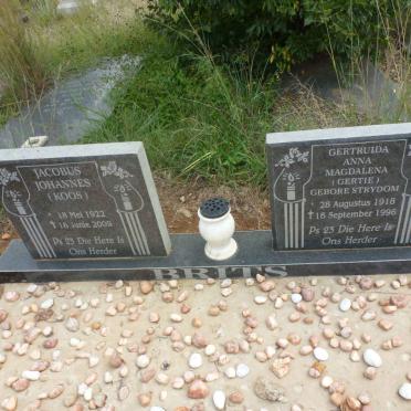 BRITS Jacobus Johannes 1922-2009 &amp; Gertruida Anna Magdalena STRYDOM 1918-1986