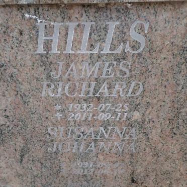 HILLS James Richard 1932-2011 & Susanna Johanna 1931-2012_2