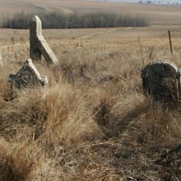 Free State, HARRISMITH district, Eenzaamheid 490, farm cemetery