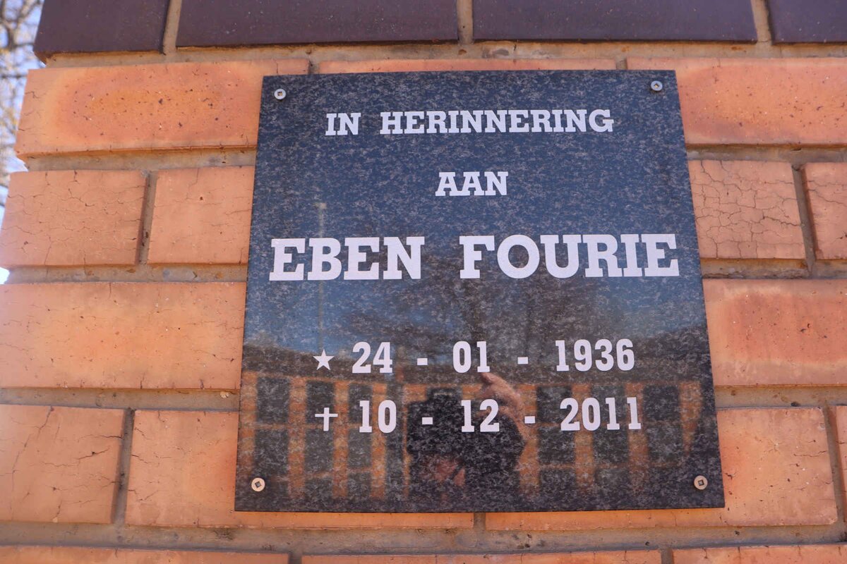 FOURIE Eben 1936-2011