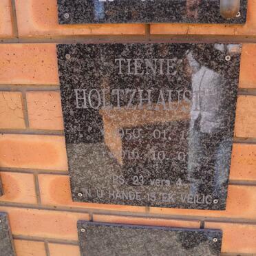 HOLTZHAUZEN Tienie 1950-2016