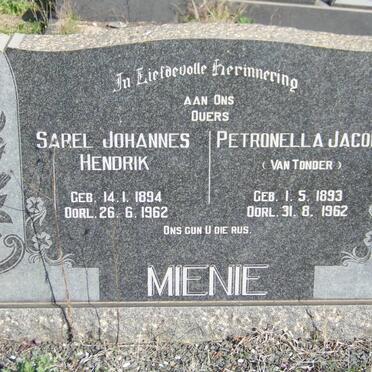 MIENIE Sarel Johannes Hendrik 1894-1962 &amp; Petronella Jacoba VAN TONDER 1893-1962
