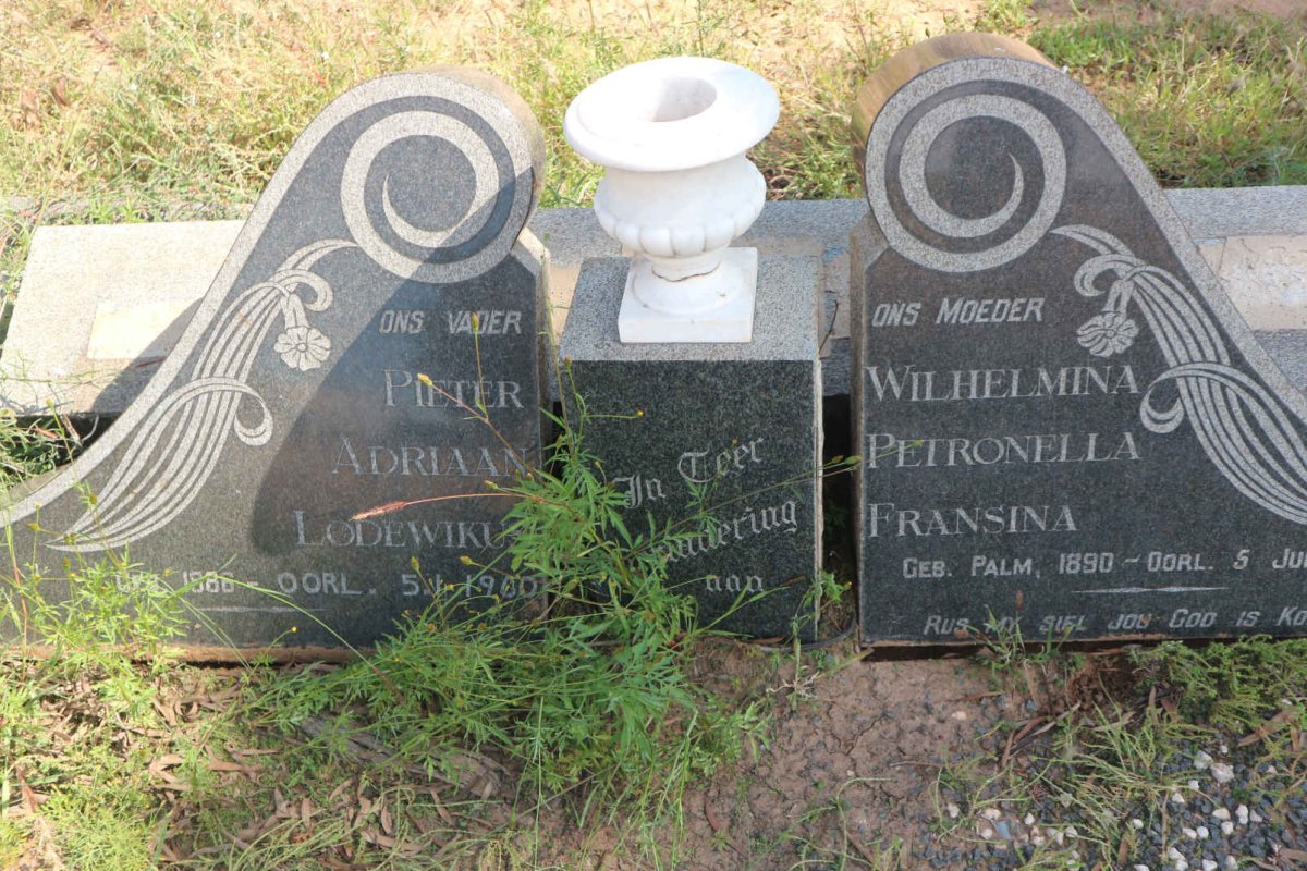 VORSTER Pieter Adriaan Lodewikus 1886-1960 & Wilhelmina Petronella Fransina PALM 1890-1956