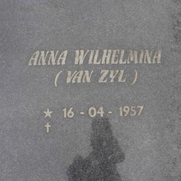 RAS Hendrik 1955-2001 &amp; Anna Wilhelmina VAN ZYL 1957-