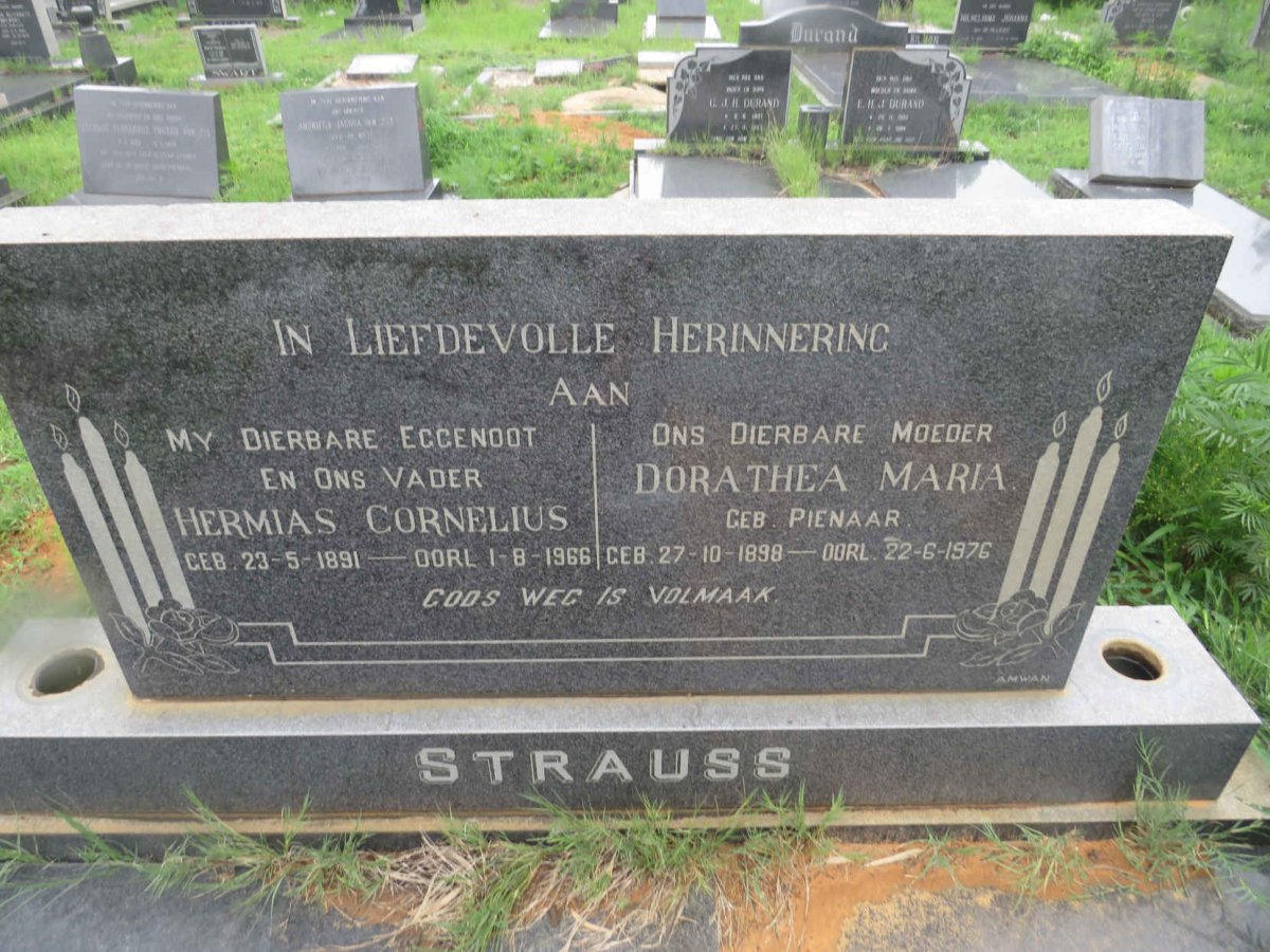 STRAUSS Hermias Cornelius 1891-1966 & Dorathea Maria PIENAAR 1898-1976