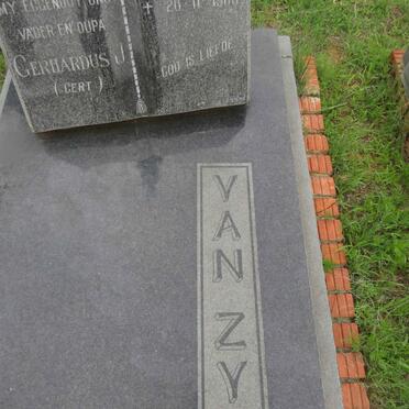 ZYL Gerhardus J., van 1934-1986