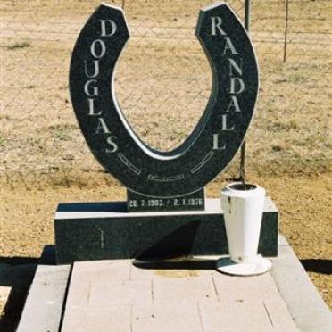 Free State, KROONSTAD district, Zwartkuil, farm cemetery