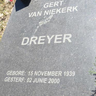 DREYER Gert Van Niekerk 1939-2000