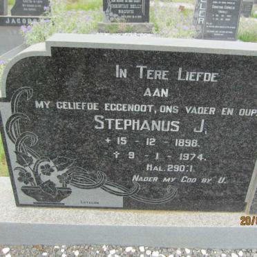 TONDER Stephanus J., van 1898-1974 &amp; Margaretha J. VAN HEERDEN 1914-1978