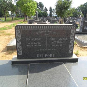 DELPORT Jan Antonie 1890-1964 &amp; Esther Jacoba BOTHA 1893-1987