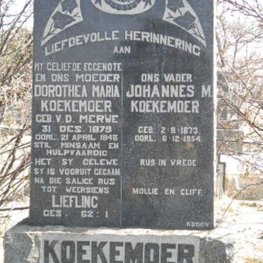 KOEKEMOER Johannes M. 1873-1954 &amp; Dorothea Maria V.D. MERWE 1879-1945