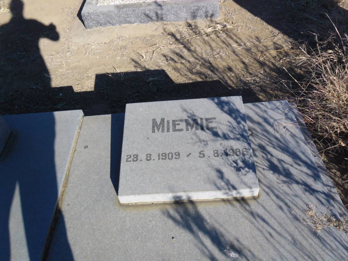 LUBBE Miemie 1909-1986