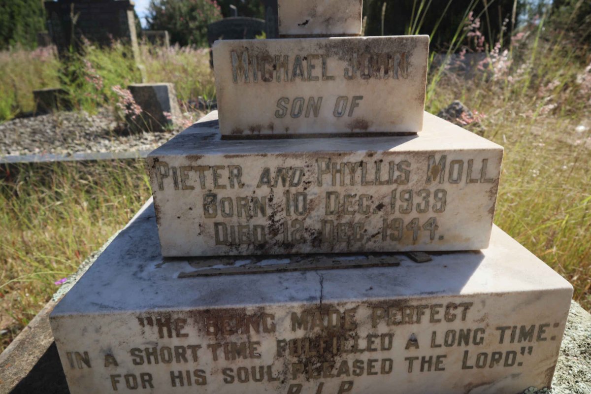MOLL Michael John 1939-1944