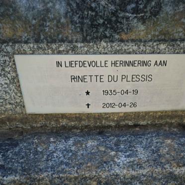 PLESSIS Rinette, du 1935-2012