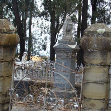 Free State, LADYBRAND district, Hobhouse, Claremont 19, farm cemetery