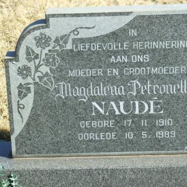 NAUDE Magdalena Petronella 1910-1989