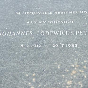 STRYDOM Johannes Lodewicus Petrus 1912-1983 &amp; Margaretha Susanna PRETORIUS 1926-1994