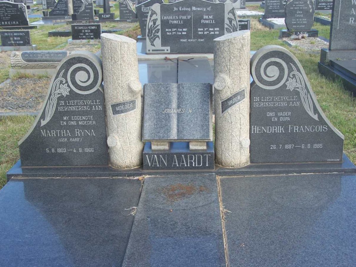 AARDT Hendrik Francois, van 1897-1985 & Martha Ryna RABIE 1903-1966
