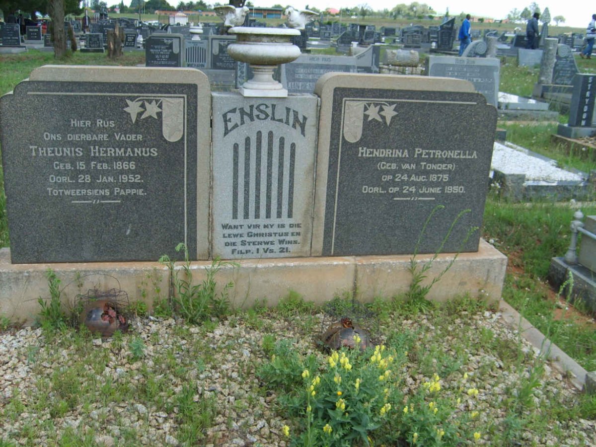 ENSLIN Theunis Hermanus 1866-1952 & Hendrina Petronella VAN TONDER 1875-1950