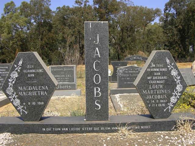 JACOBS Louw Marthinus Jacobus 1897-1976 & Magdalena Magrietha 1918-