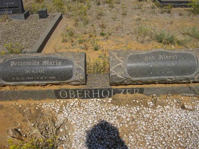 OBERHOLZER Jan Albert 1898-1975 & Petronella Maria DE KLERK 1907-1991