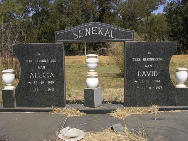 SENEKAL David 1914-1978 & Aletta 1919-1991