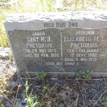 PRETORIUS Gert H.J. 1872-1952 & Elizabeth M.L. TALJAARD 1882-1975