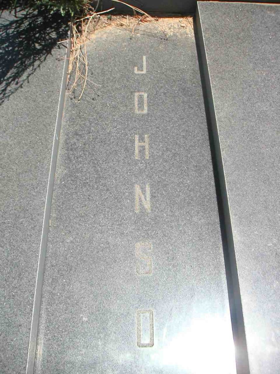 JOHNSON Barend 1916-1976 &amp; Magdalena J.C.L. VAN DER BANK 1909-1982