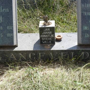 LANGEVELDT Willem J. 1932-1994 &amp; Nellie P.W.C. 1932-1994