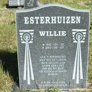 ESTERHUIZEN Willie 1942-2012