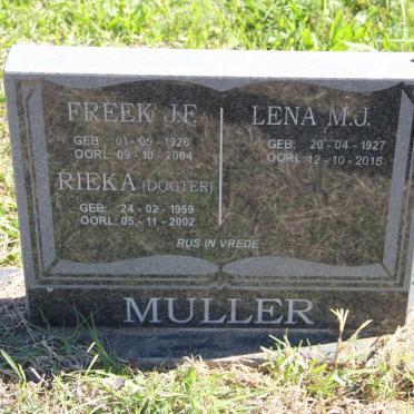 MULLER Freek J.F. 1926-2004 &amp; Lena M.J. 1927-2015 :: MULLER Rieka 1959-2002