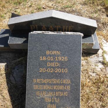PLAATJIE 1925-2010