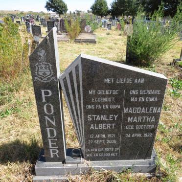 PONDER Stanley Albert 1921-2005 &amp; Magdalena Martha COETSER 1922-