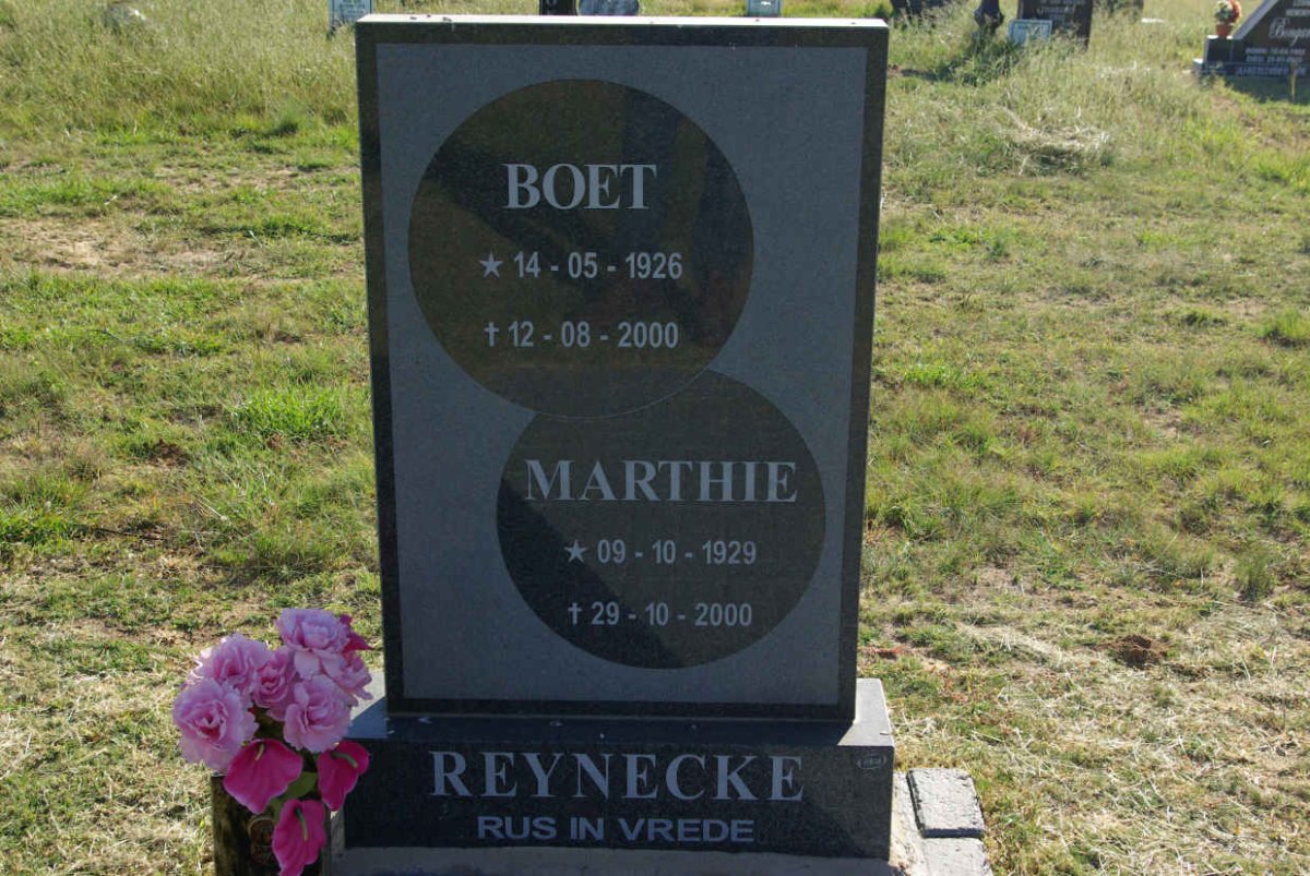 REYNECKE Boet 1926-2000 & Marthie 1929-2000