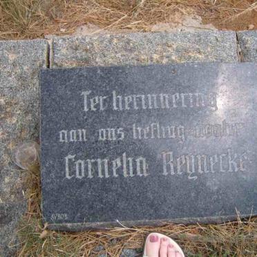 REYNECKE Cornelia