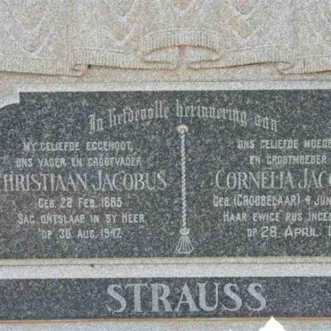 STRAUSS Christiaan Jacobus 1885-1947 &amp; Cornelia Jacoba GROBBELAAR 1891-1965