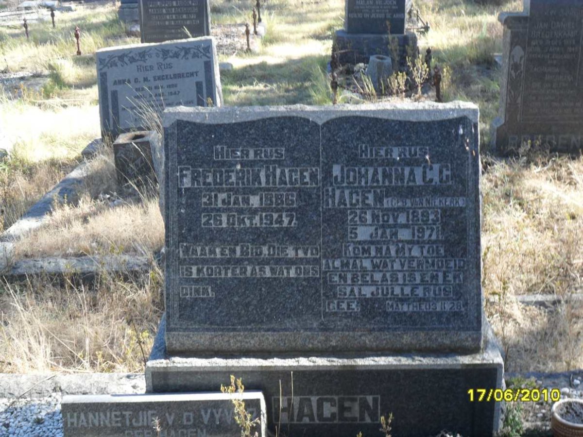 HAGEN Frederik 1886-1947 & Johanna C.G. VAN NIEKERK 1893-1971 :: V.D. VYVER Hannetjie 1917-1981